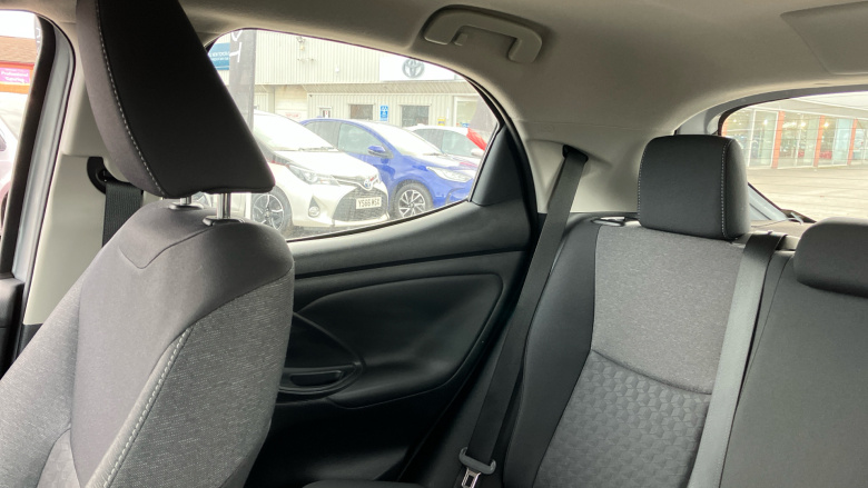 Toyota Yaris 1.5 Hybrid Icon 5dr CVT Hybrid Hatchback